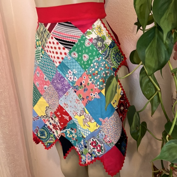 Vintage Apron Hand Made Multi colors multi Pattern Patch - Picture 3 of 9